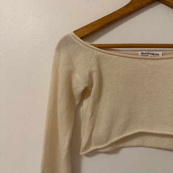 Reformation Valeria Cashmere Cropped Sweater in Cream | Size XS - Picture 6 of 12